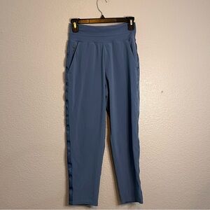 Athleta Nolita Slim Tapered Crop Pants-Pull On Elastic Waist-Gray Blue-Size 2